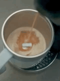 Rioana™ Smart Self-Stirring Mug