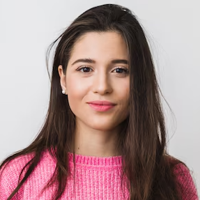 <strong>Emily P.</strong>
