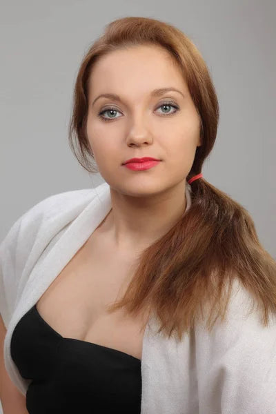 Nina R.